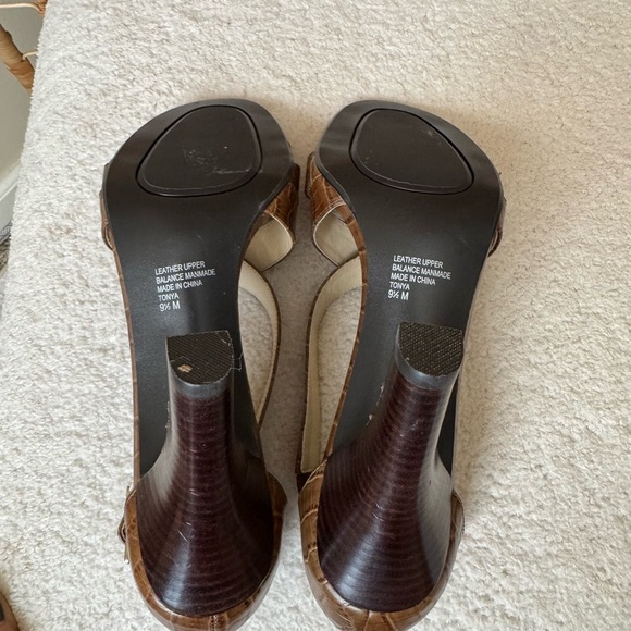 Alfani Croc-Embossed Brown Sandals - Picture 5 of 13